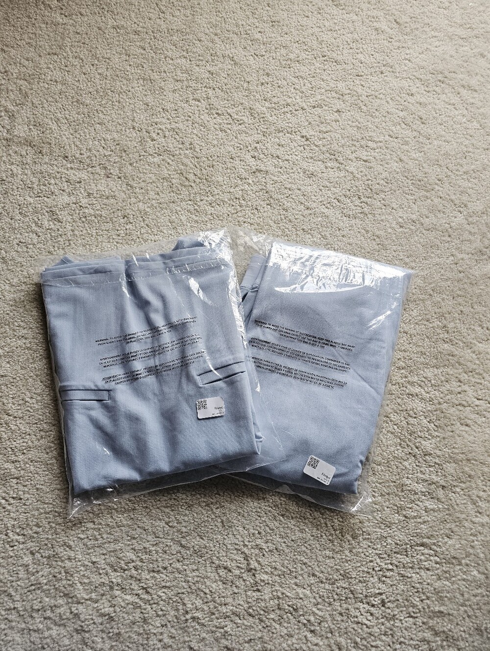 FIGS CHAMBRAY SCRUB SET. - Picture 6 of 6